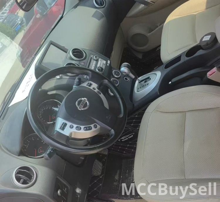 Nissan Qashqai 2013,2.0 Automatic transmission