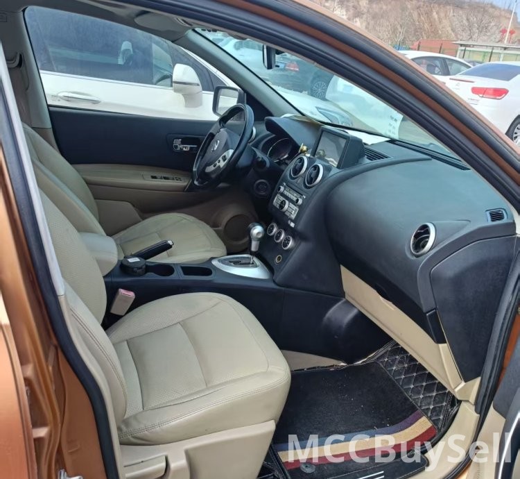 Nissan Qashqai 2013,2.0 Automatic transmission