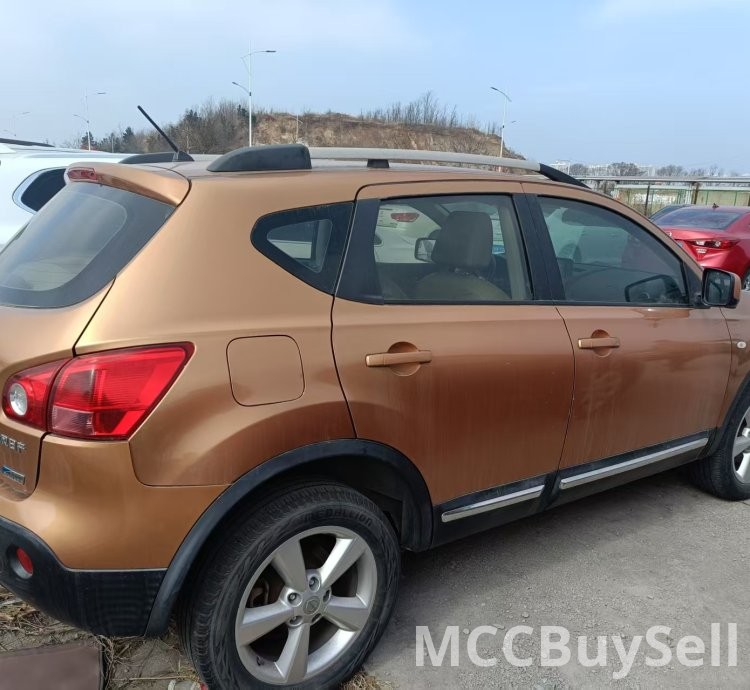 Nissan Qashqai 2013,2.0 Automatic transmission