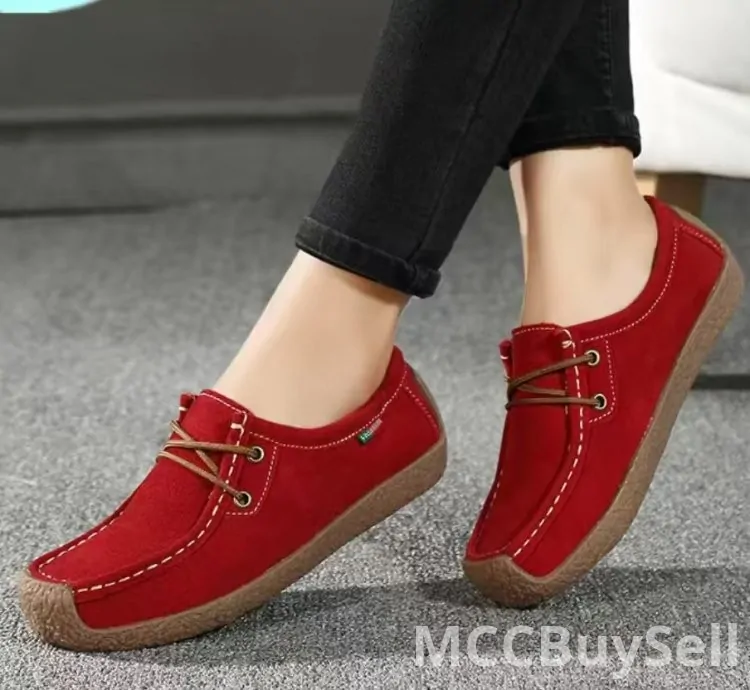 Premium shoes with a delicate and soft surface size 35 to 42.