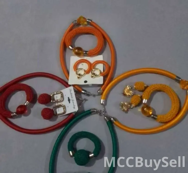 Necklaces [African Traditional necklaces and accessories]