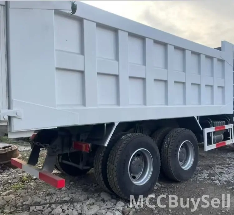 SINOTRUCK HOWO 6X4 Dump Truck [10wheels]
