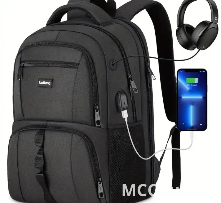 Adurable, and stylish black bag for every journey.