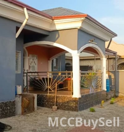 House for Sale, Executive Mansion at Accessible Location