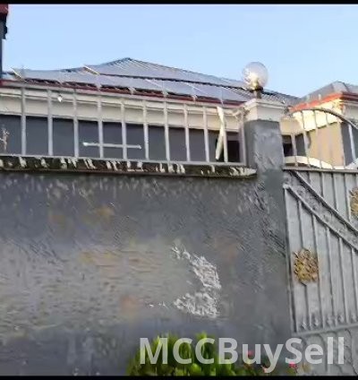 House for Sale, Executive Mansion at Accessible Location