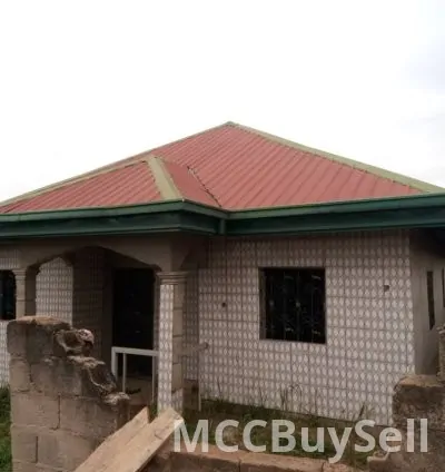 Dream Home for Sale: 3 Bedroom House in Bamenda 4