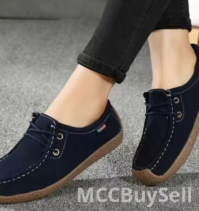 Premium shoes with a delicate and soft surface size 35 to 42.