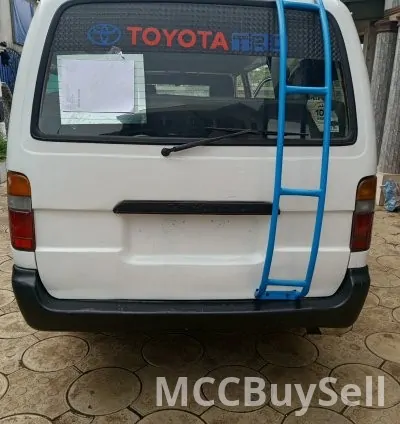 2012 HiAce 19 Seaters Toyota Commercial Bus For Transportation For Sale 3
