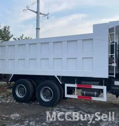 SINOTRUCK HOWO 6X4 Dump Truck [10wheels] 11