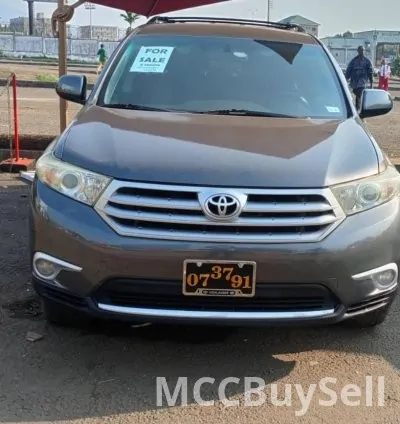 Toyota Highlander, 2015 Edition Excellent Condition, Foreign Used