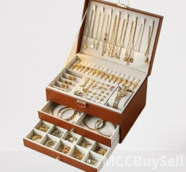 Jewelries & Accessories, Assorted Necklaces, Earrings, Rings, Bracelets, & Luxury Watch