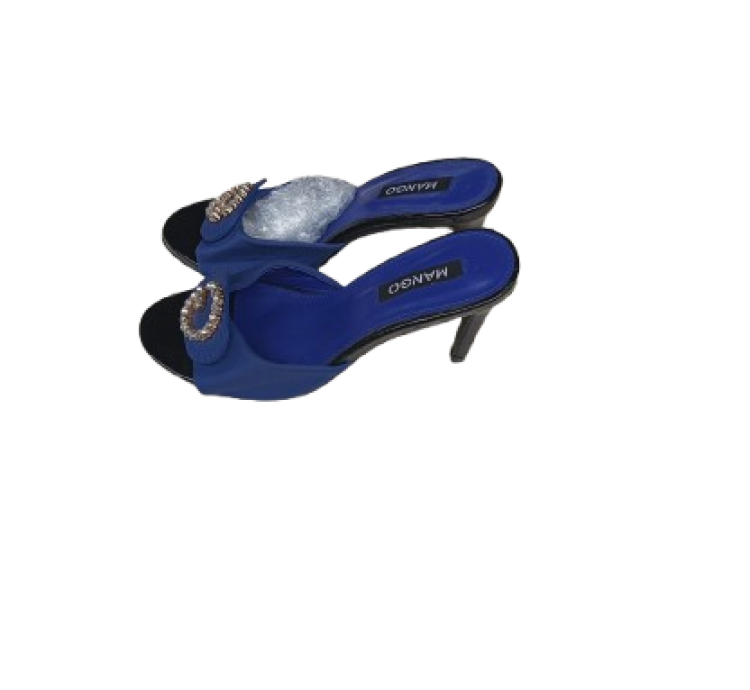 Elegant ladies' Shoes.