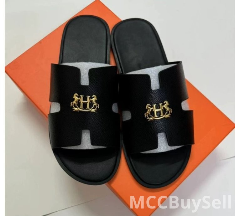 Foot Wear, Pure Leather & Multiple Fancy Designs