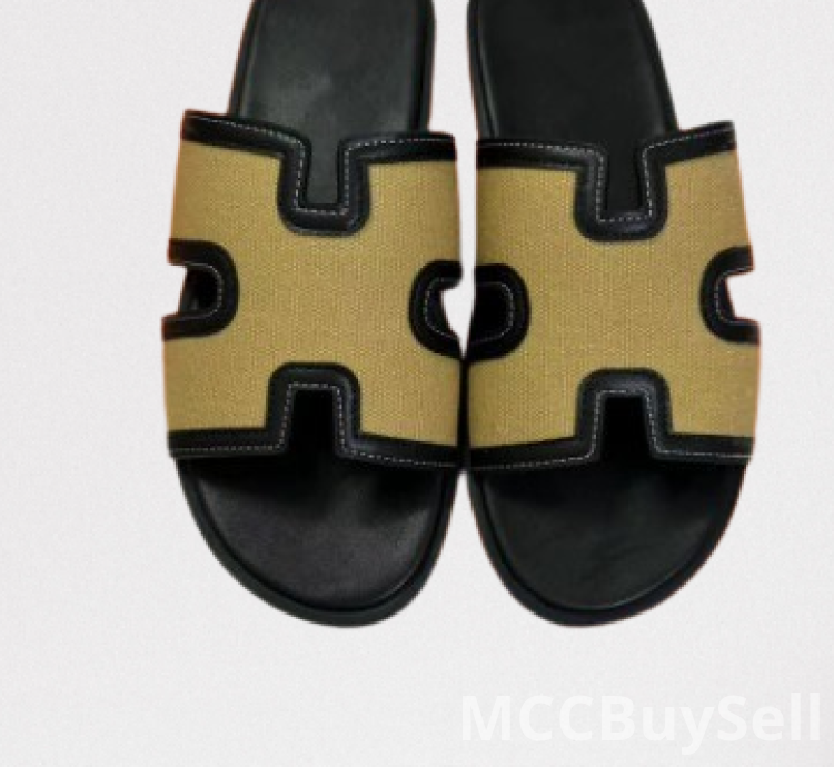 Foot Wear, Pure Leather & Multiple Fancy Designs