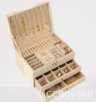 Jewelries & Accessories, Assorted Necklaces, Earrings, Rings, Bracelets, & Luxury Watch