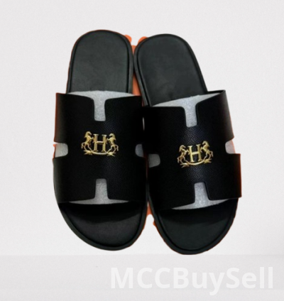 Foot Wear, Pure Leather & Multiple Fancy Designs