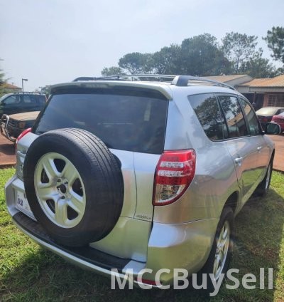 2010 RAV4 Toyota 4WD 2.4L VVT-i Engine, 7 Seats SUV Like New!