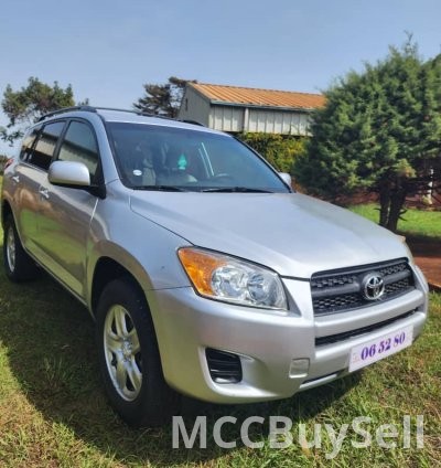 2010 RAV4 Toyota 4WD 2.4L VVT-i Engine, 7 Seats SUV Like New! 5