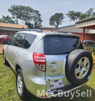 2010 RAV4 Toyota 4WD 2.4L VVT-i Engine, 7 Seats SUV Like New! 10