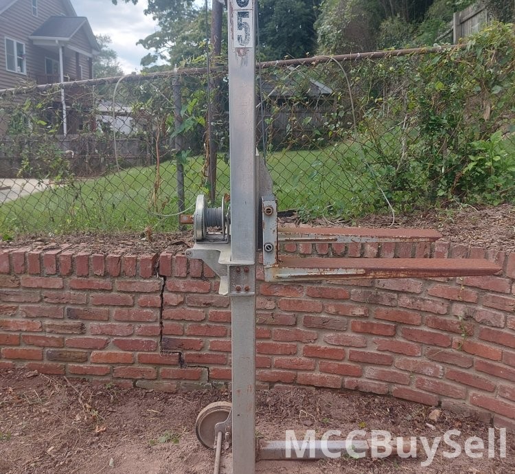 Used Mobile Forklift Hand held