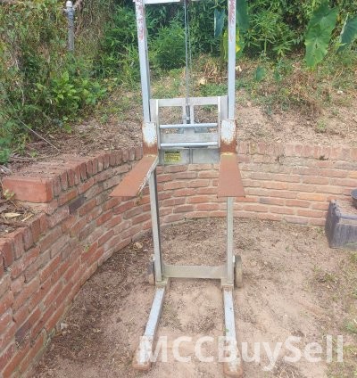Used Mobile Forklift Hand held 4